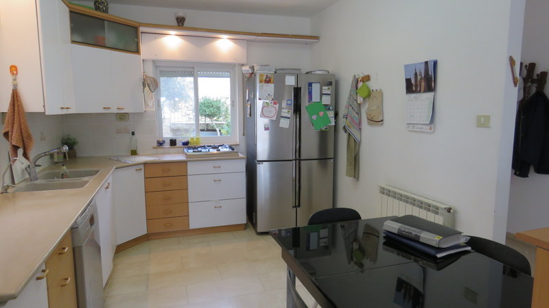 eb442eb9c2_efe4bfe07f_beb438ce74_1752-rabin-3.jpg